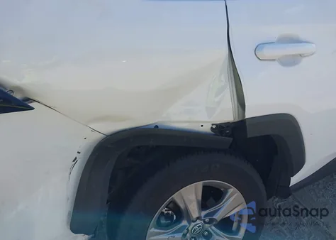 2025 Toyota Rav4 Xle z USA, uszkodzony, nr VIN 2T3W1RFV6SC308658